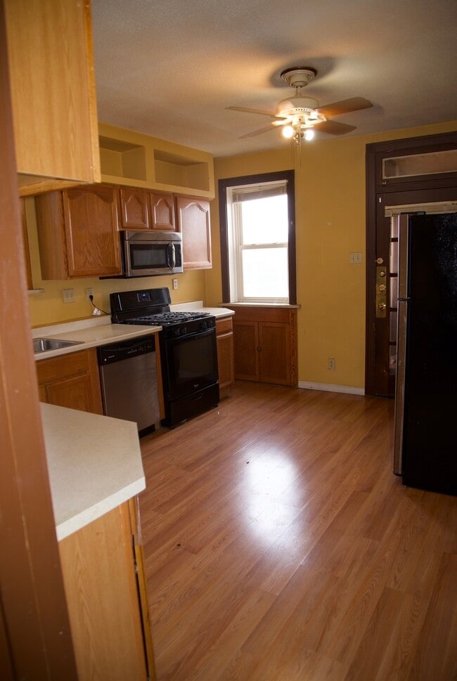 Photo - 4200 Lawn Ave Unit 1