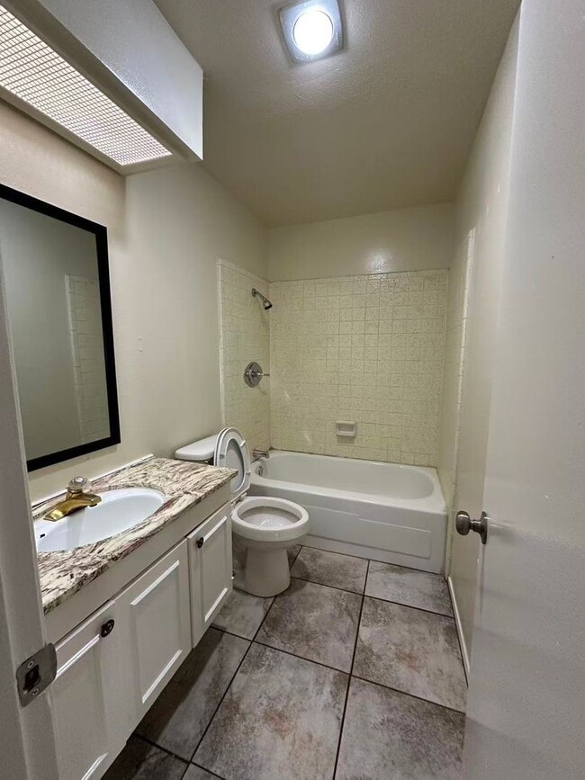 Photo - 3 Bedroom House in Garland