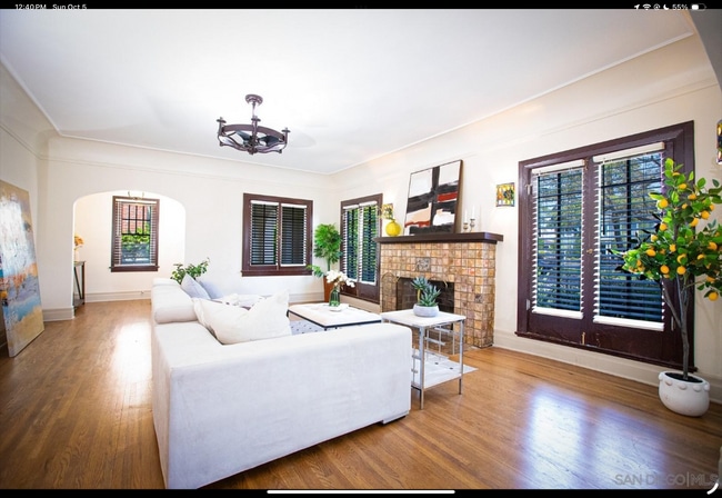 Photo - 2009 S Victoria Ave