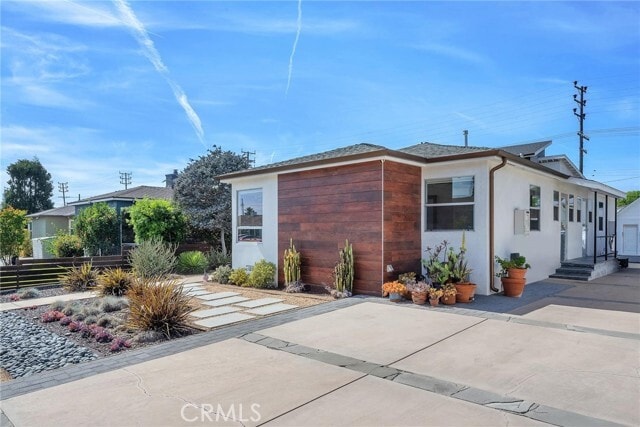 Building Photo - 8447 Kittyhawk Ave