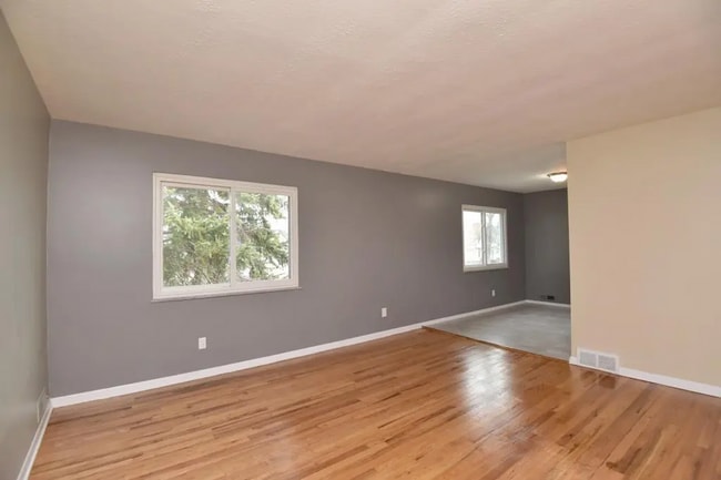Photo - 10204 S Highland Ave