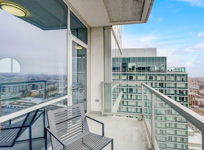 Photo - 2128 S Indiana Ave Unidad 1102