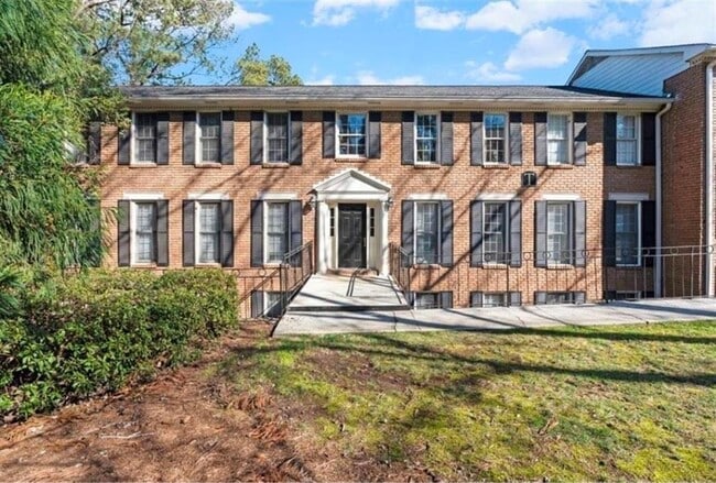Building Photo - 1101 Collier Rd NW Unit T5