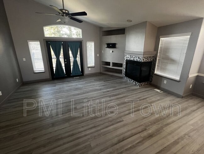 Photo - 10647 W Bellwood Pl