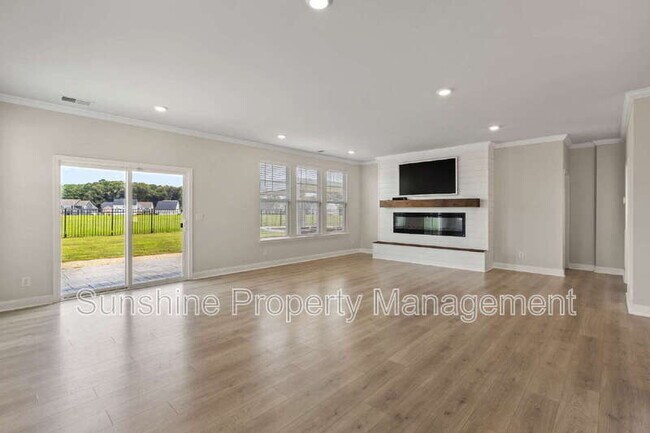 Photo - 113 Royal Black Heath