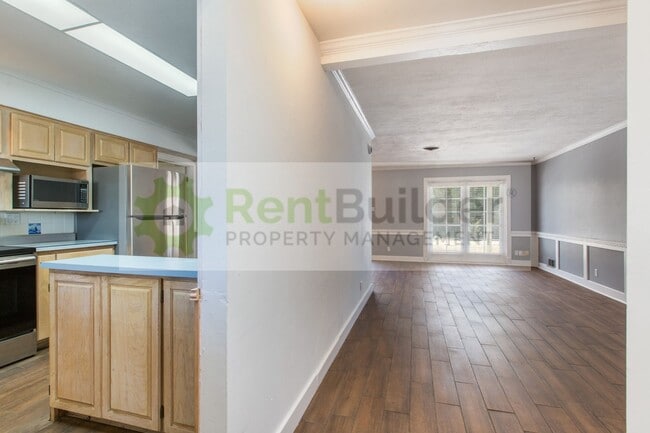 Photo - 8304 Dellwood Rd NE