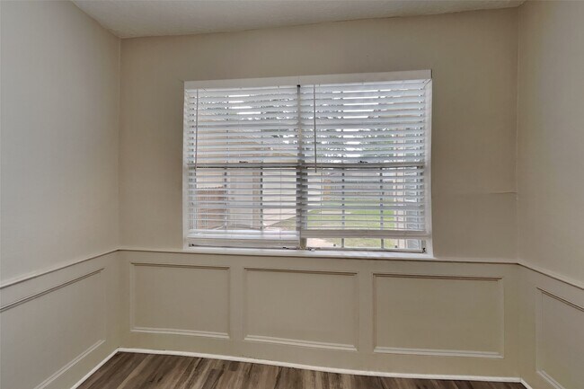Photo - 12311 Oak Park Dr