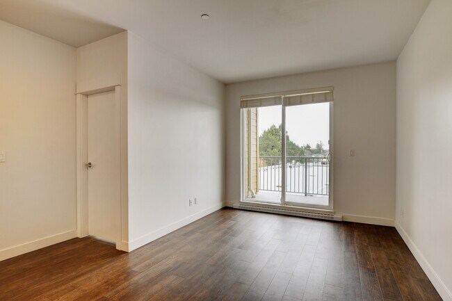 Photo - Eagle Creek Village