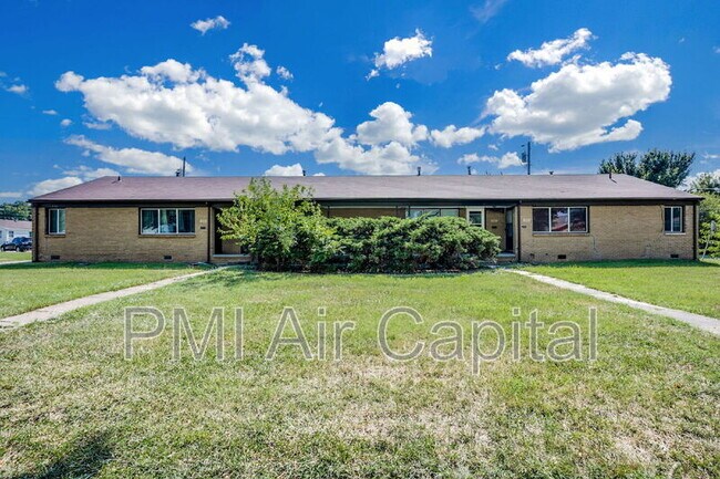 Building Photo - 634 S Woodlawn Blvd Rental
