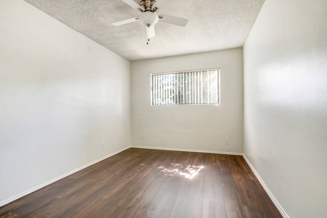 Photo - Sepulveda Manhattan Apartments