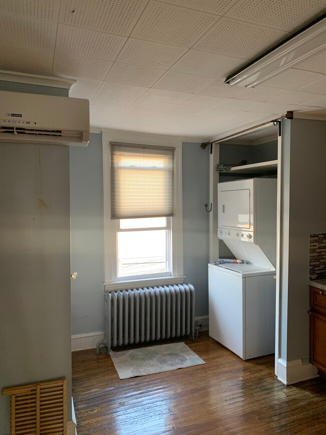Photo - 2359 E Allegheny Ave Unit 2
