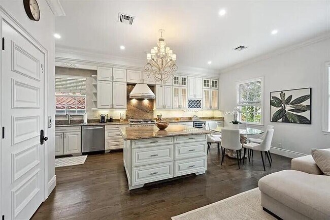 Photo - 3703 Washington Rd