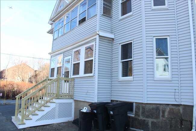 Exterior Front - 78 Endicott St Unit 1L