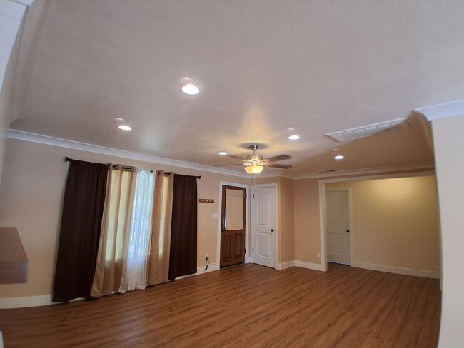Photo - 340 N Santa Rosa Ave