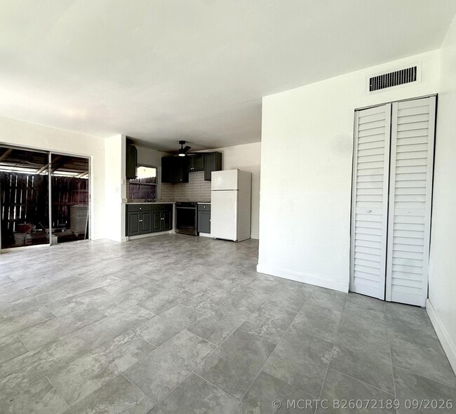 3100 NW 4th Ave Unit 3