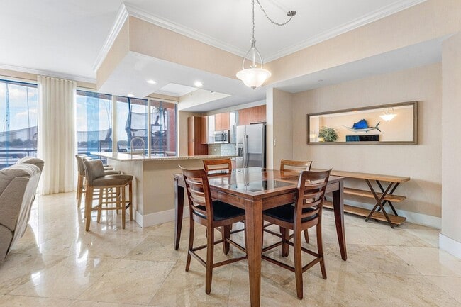 Photo - 2640 Lake Shore Dr Unit 107