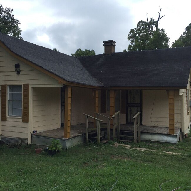 6017 Marianna Rd Rental For Rent in Holly Springs, MS