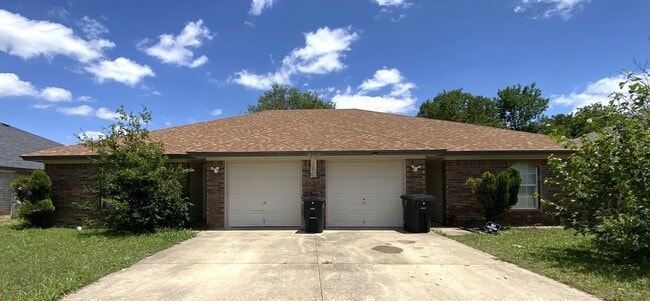 Photo - 3210 Toledo Dr Unit #A
