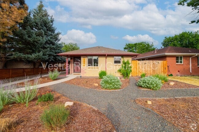 Building Photo - 3680 Grape St Rental