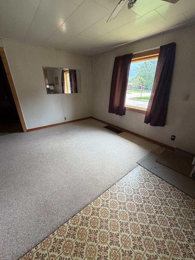 Photo - 501 N 3rd St