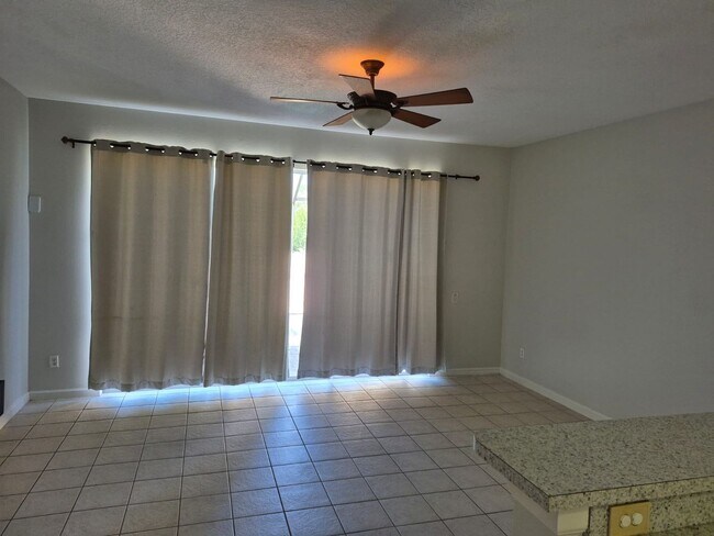 Photo - Large 3 bedrooms 3 Baths with a private pool