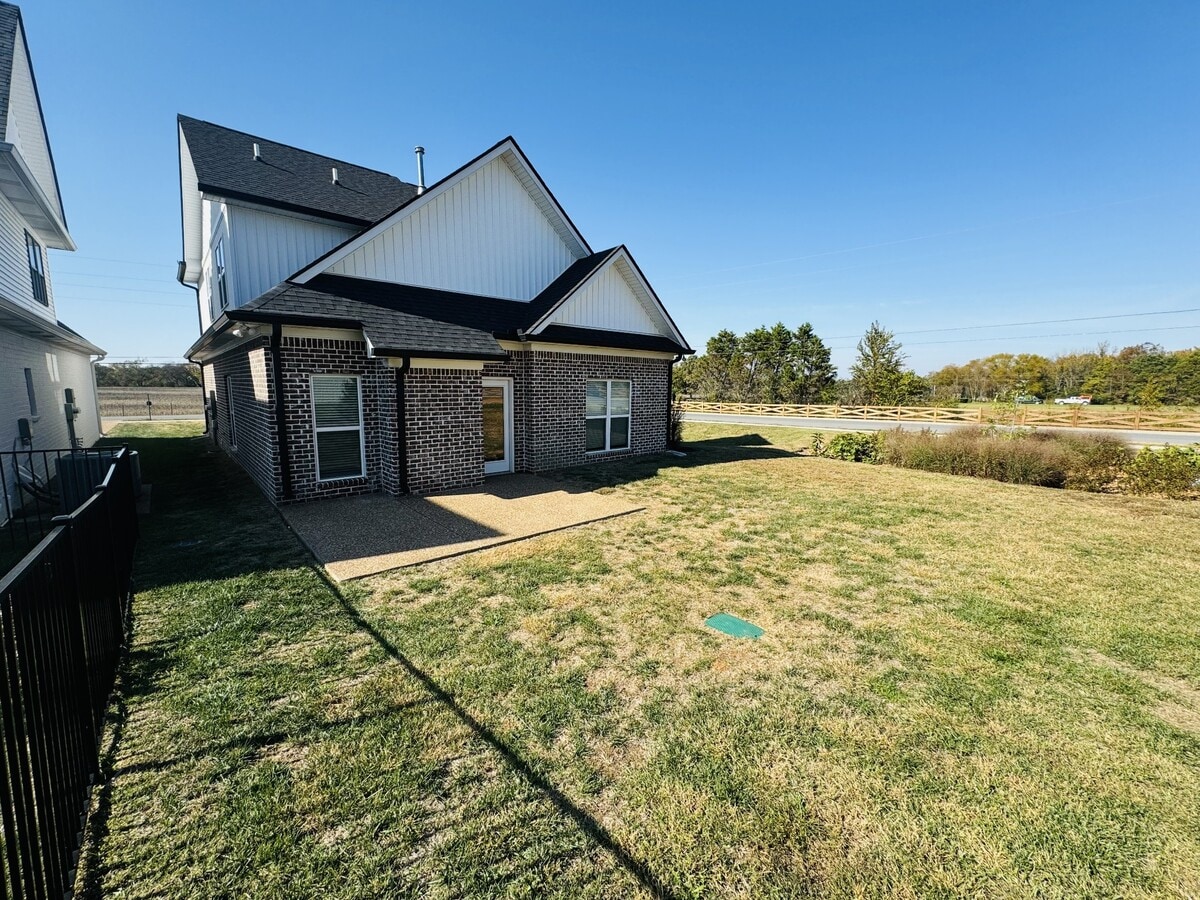 Photo - 415 Maple Hill Rd