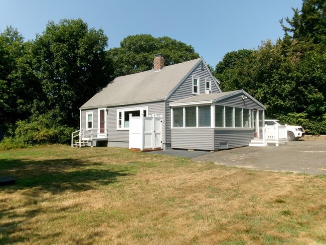 16 Lopresti Rd
