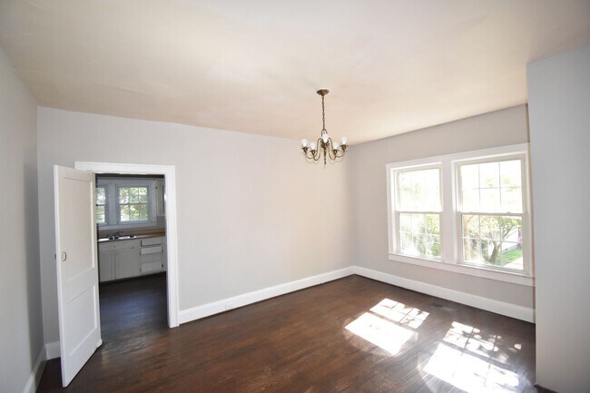 Photo - Hinsdale Avenue Unit 1