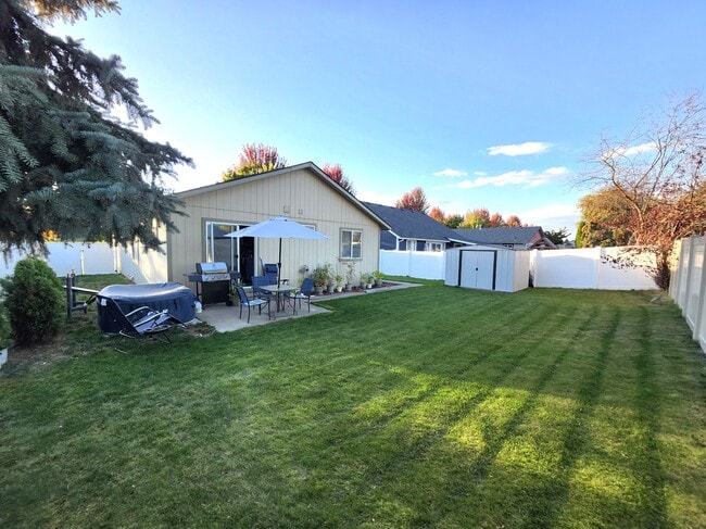 Photo - 5810 N Loraine St