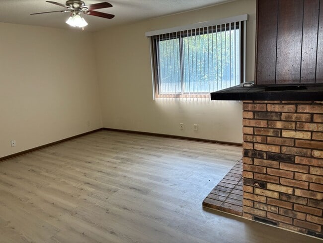 Photo - 4520 Baldwin Ave Unit 3