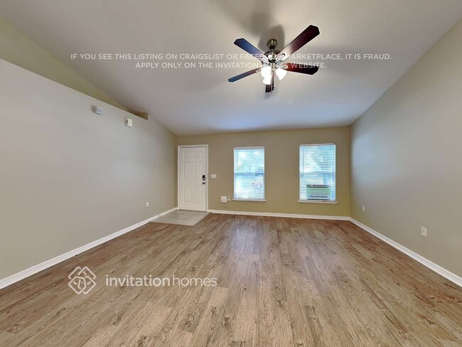 Photo - 2304 Kingscrest Cir