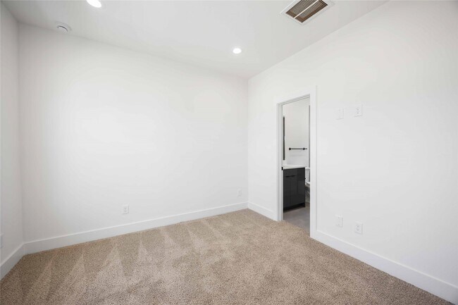 Photo - 6735 Peerless St Unidad C