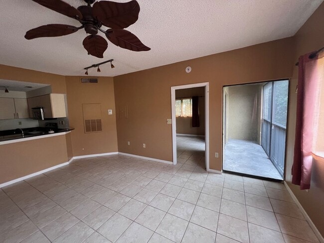Photo - Pretty, updated 1 bed, 1 bath in Fort Lauderdale