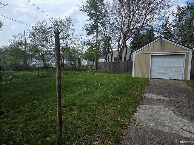 Photo - 7211 Paige Ave