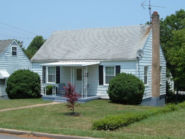 Building Photo - One Level House off Langhorne Road