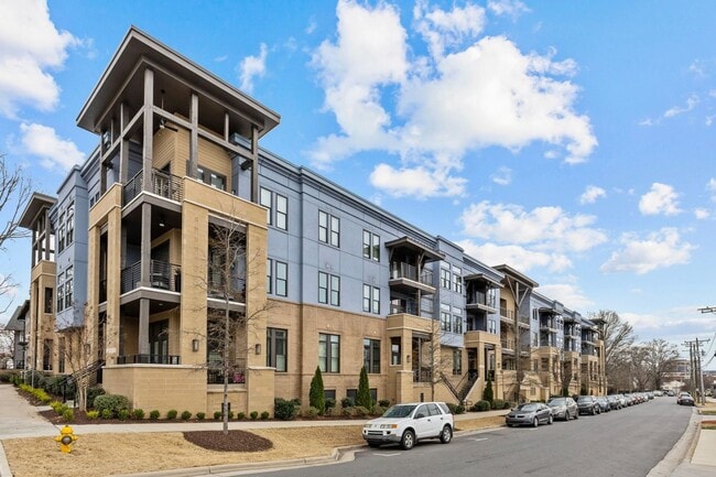 Building Photo - 2401 Euclid Ave