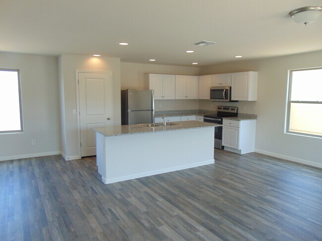 Photo - 806 W Caroline St