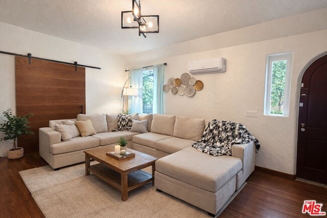 Building Photo - 522 Westminster Ave