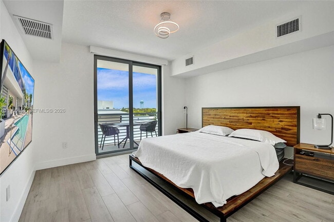 Photo - Southeast 1st Avenue, Delray Beach, FL 33444 - 1 BR 1 BA condo