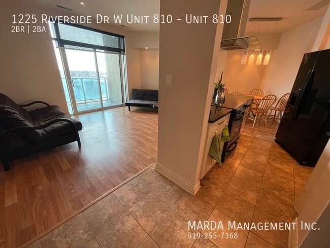 Photo - BEAUTIFUL 2 BED/2 BATH CONDO ON RIVERSIDE DRIVE! PLUS UTILITIES! Unité 810
