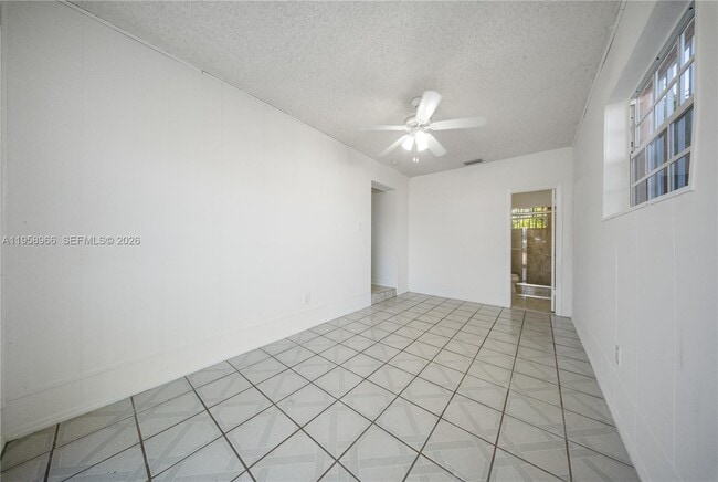 Photo - 20120 SW 112th Ct Unidad B