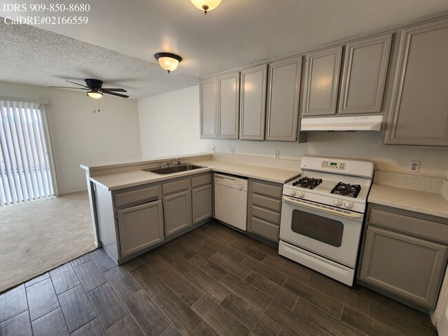 Photo - 10495 Adobe Ct