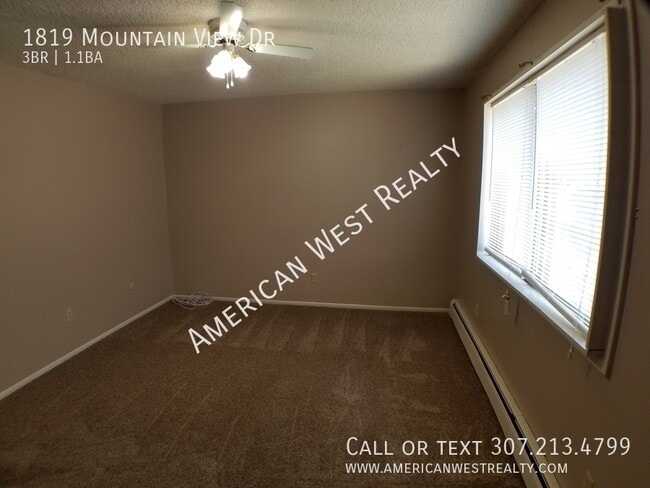 Photo - 1819 Mountain View Dr