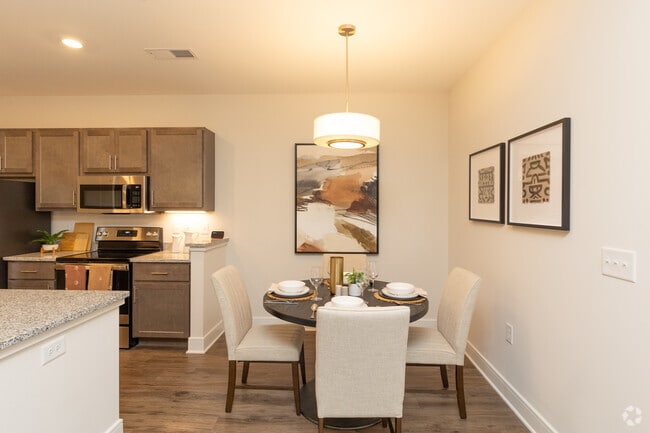 Dining Room | The Streams at Battery Park