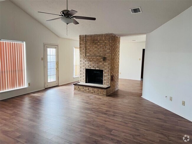 Building Photo - 2239 Trail W St Rental