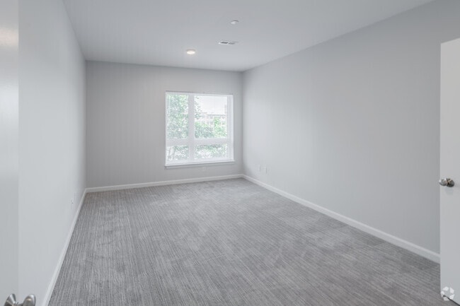 1 BR, 1 BA