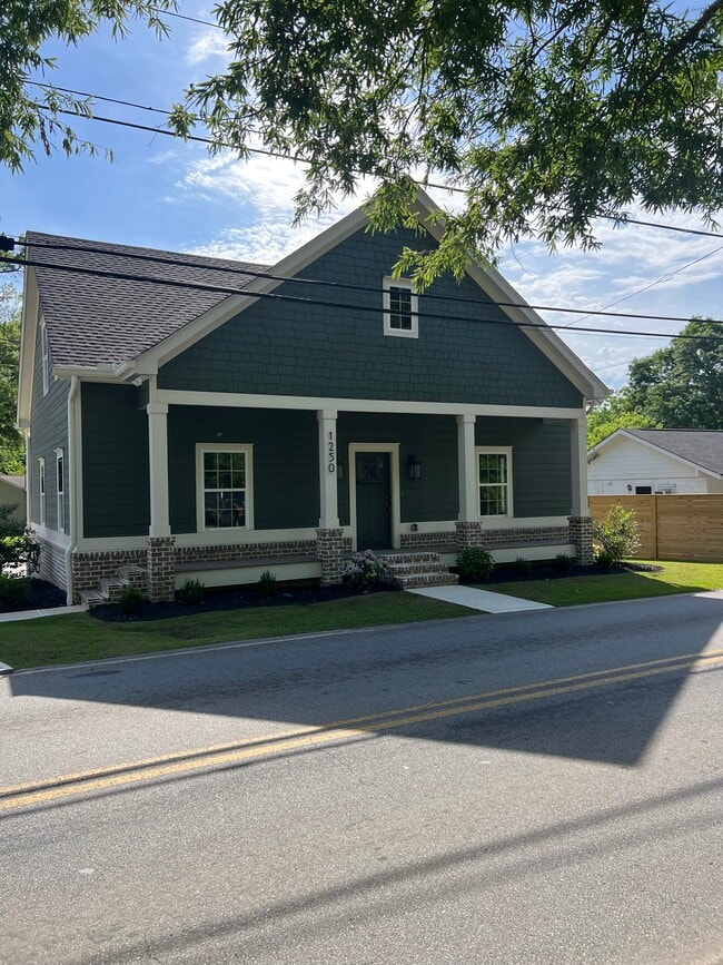 Gorgeous home with covered front porch - 1250 S Madison Ave House