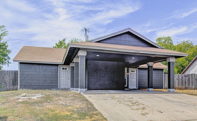 Photo - 1936 Nicole Cir Unit A