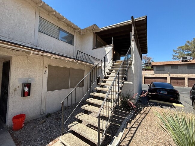 Photo - 2744 E Karen Ave Unit 1