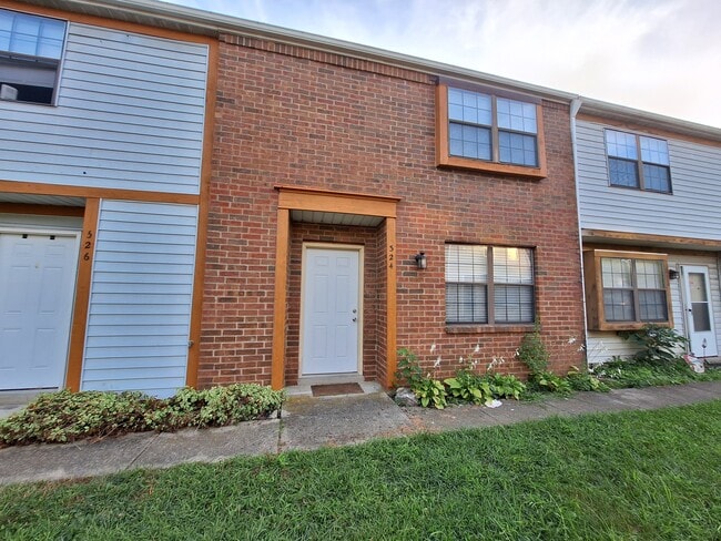 Building Photo - 324 Cross Wind Dr Unit D